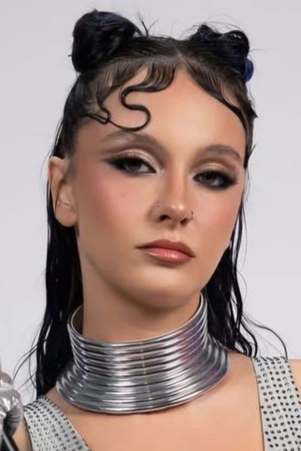 Zeynep Oktay profile