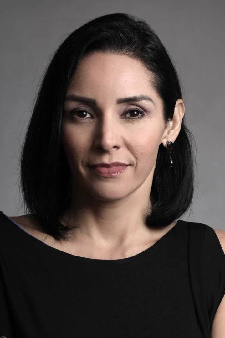 Yamile León profile