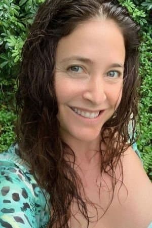 Lisa Snowdon profile