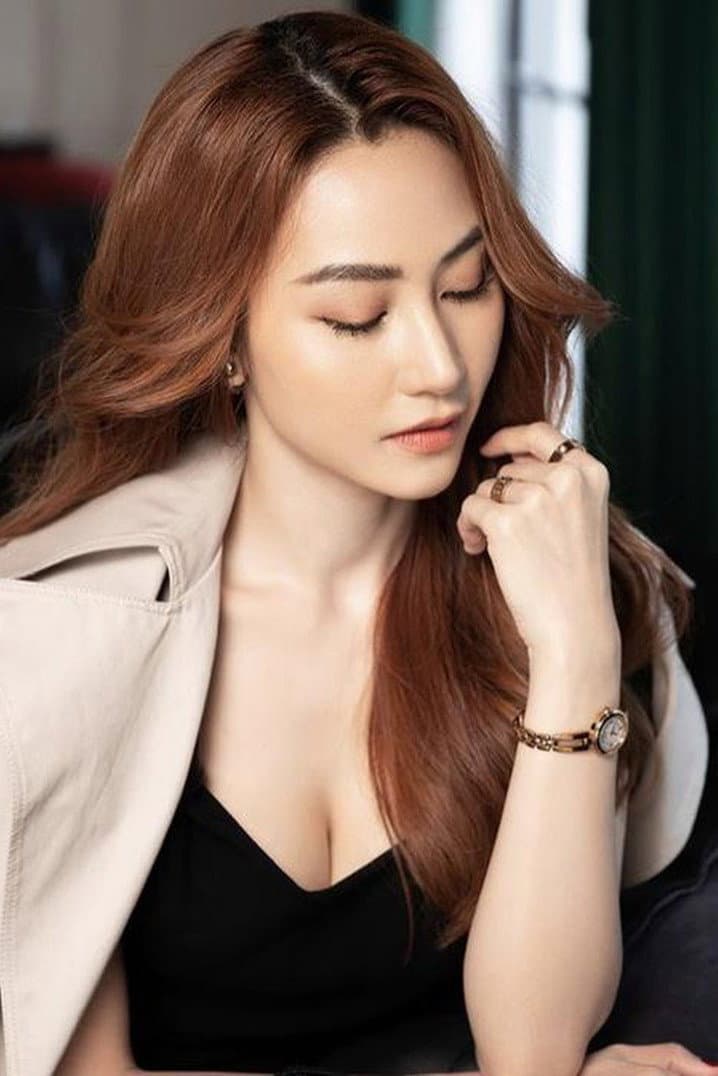 Ngân Khánh profile