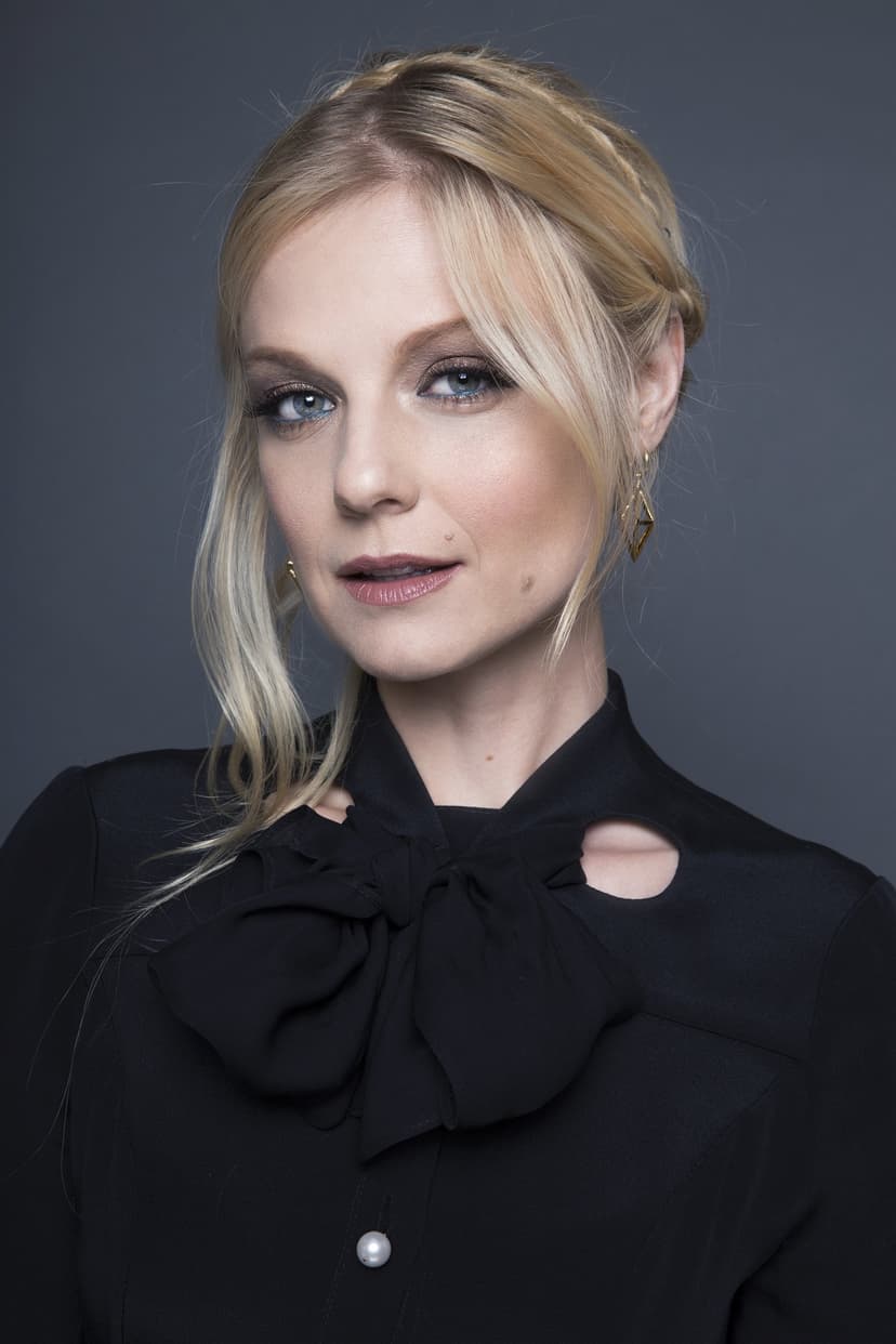 Ana Layevska profile
