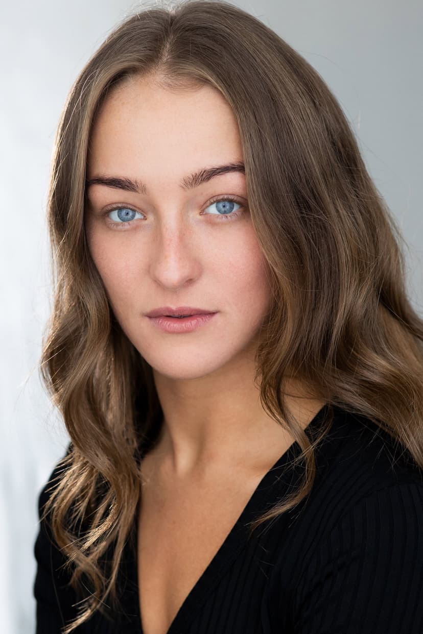 Alexandra Taylor profile