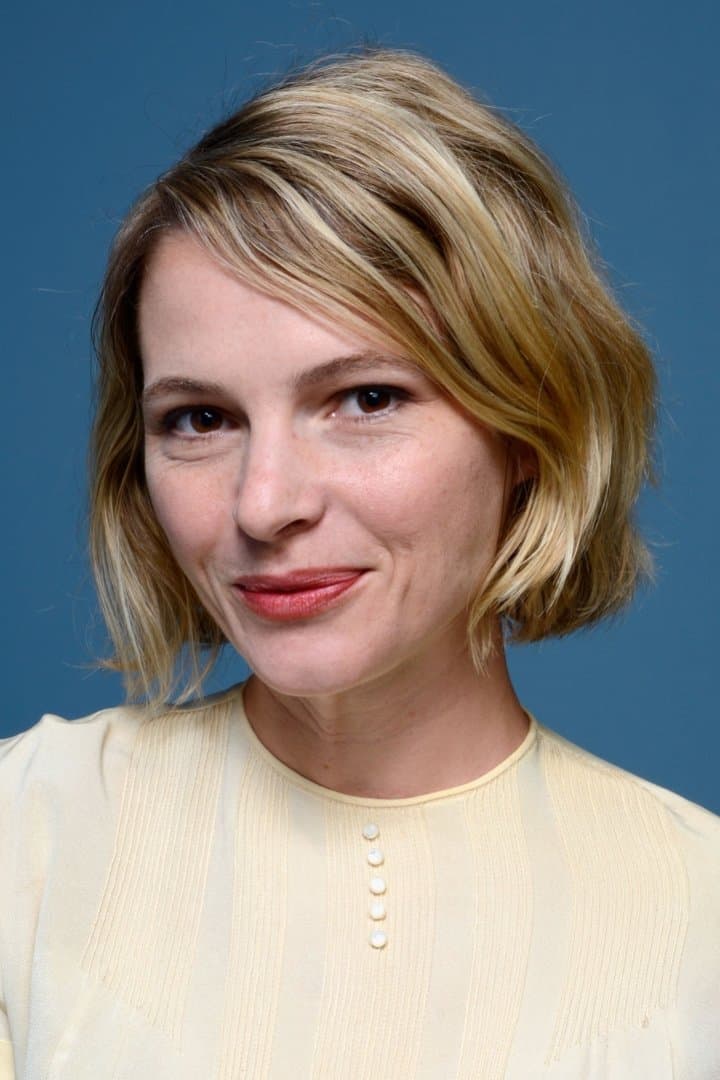 Amy Seimetz profile