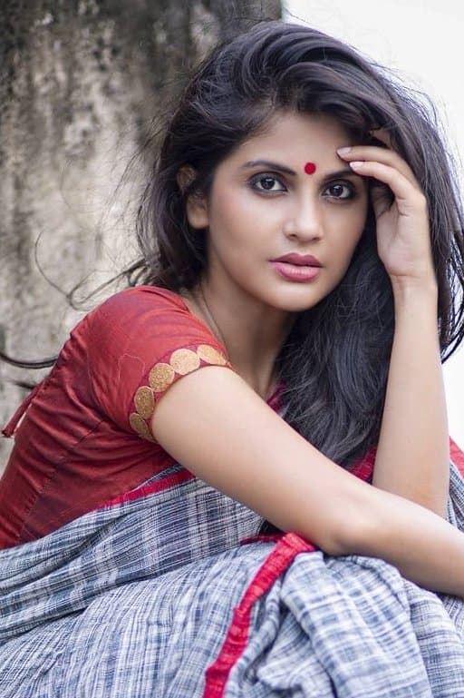 Megha Chakraborty profile