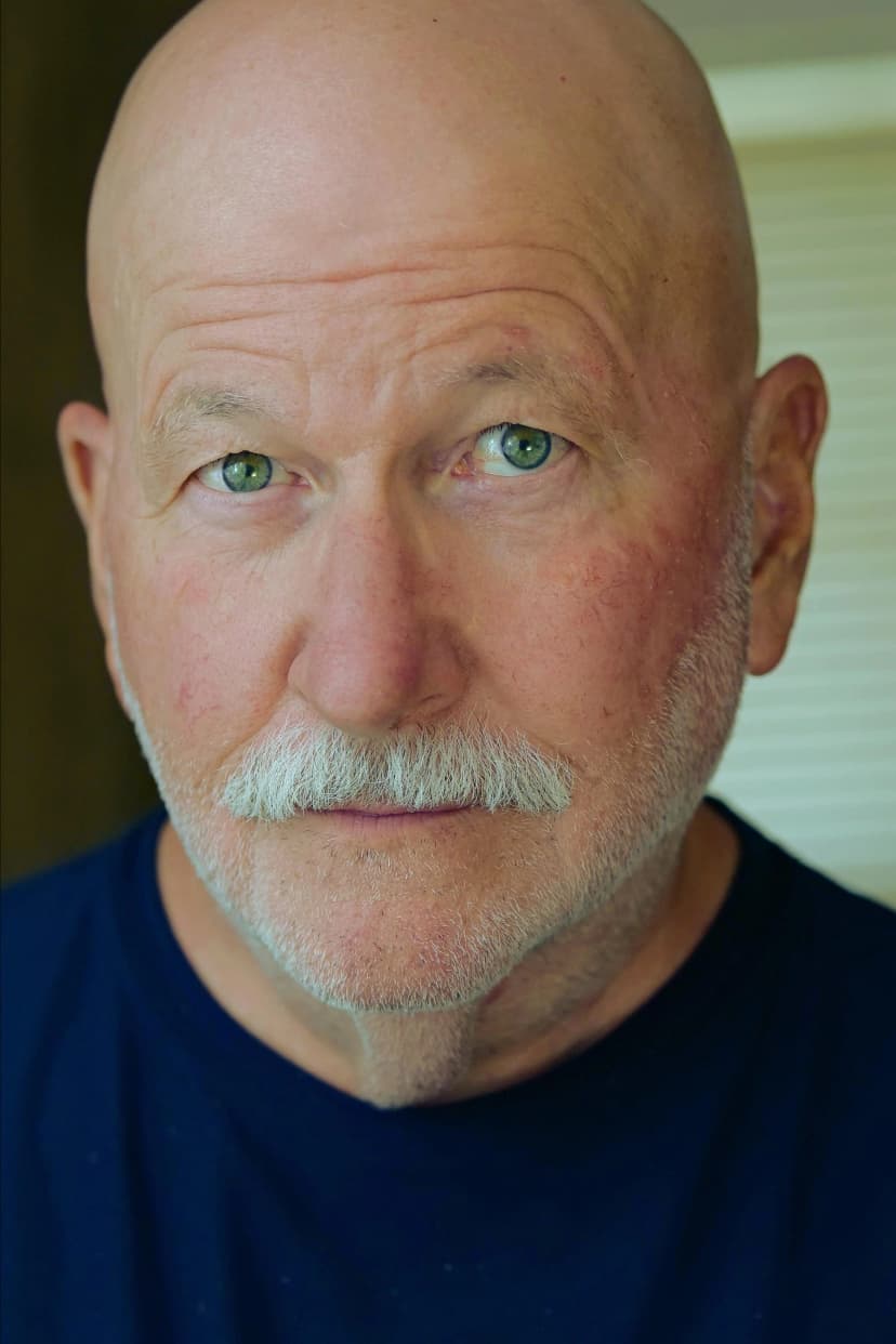 Carl Savering profile