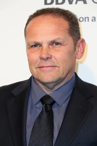 Kevin Chapman profile