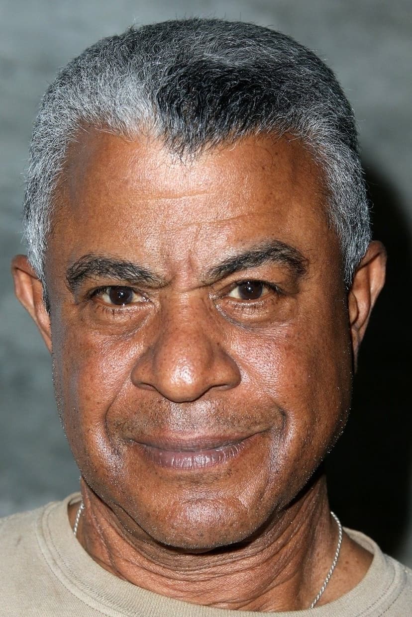 Tucker Smallwood profile