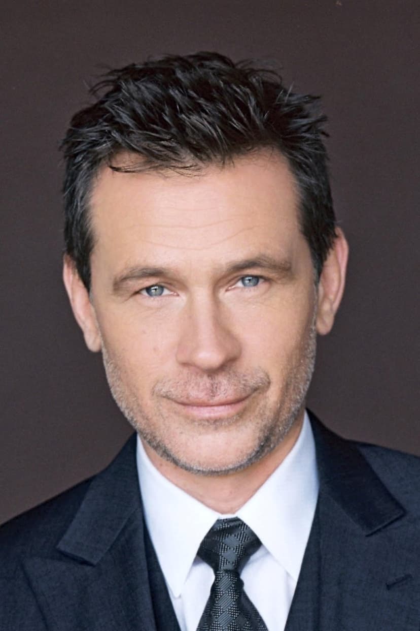 Connor Trinneer profile