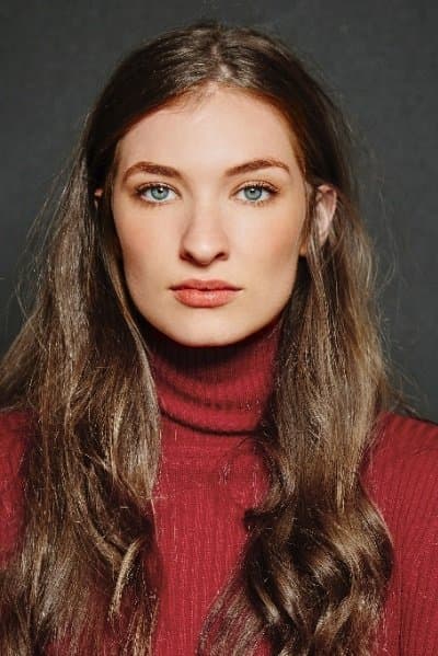 Ines English profile