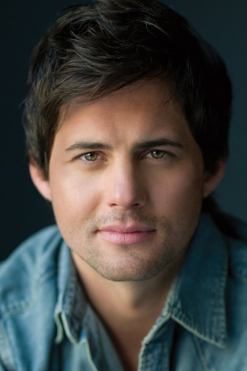 Kristoffer Polaha profile