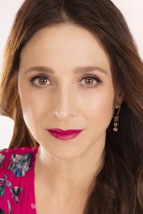 Marin Hinkle profile