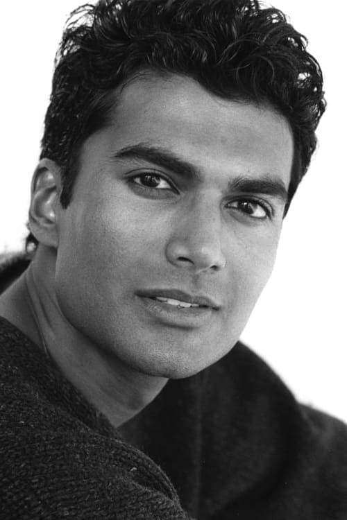 Sendhil Ramamurthy profile