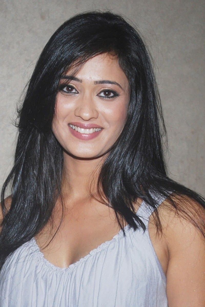 Shweta Tiwari profile