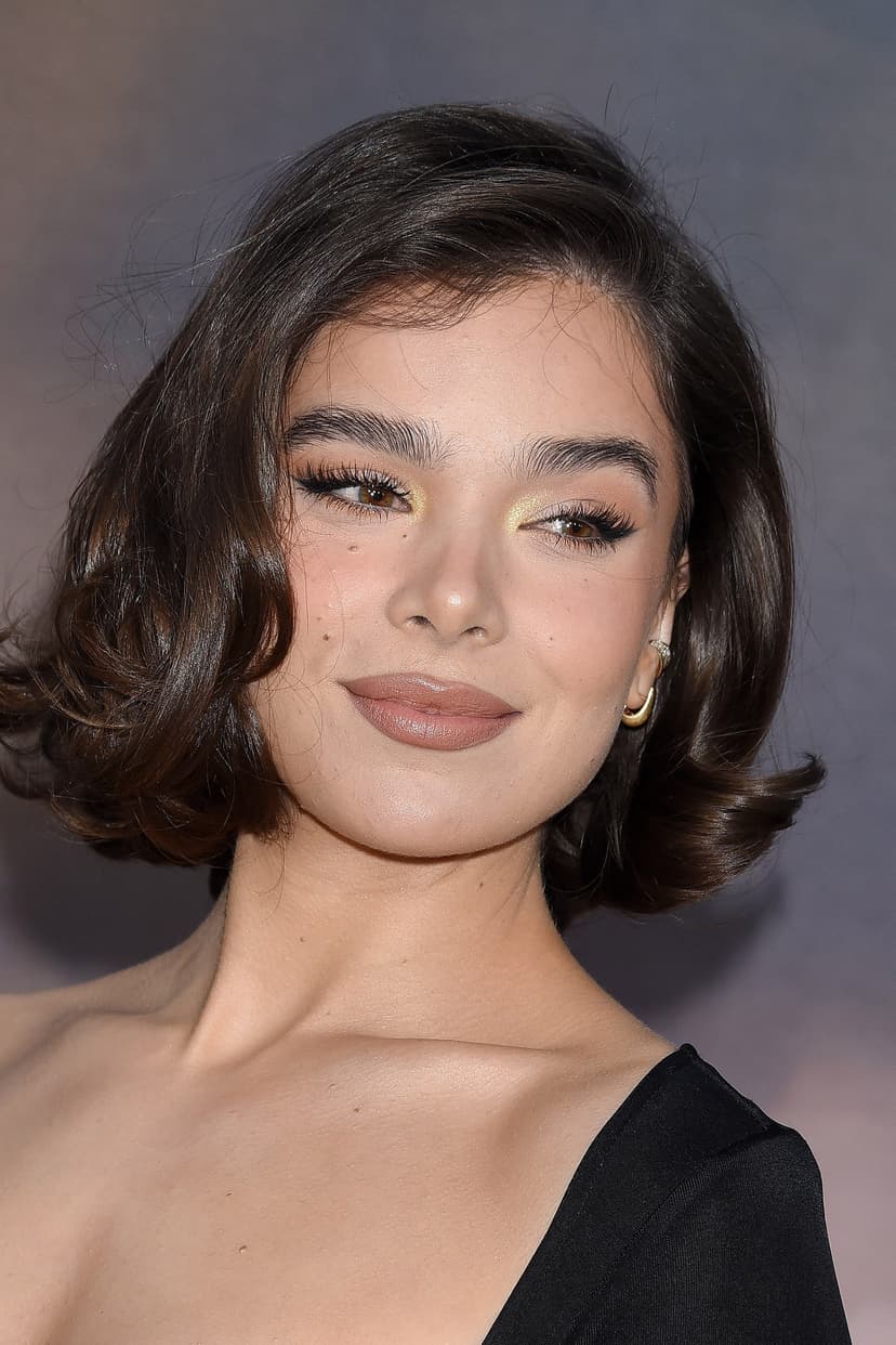 Hailee Steinfeld profile