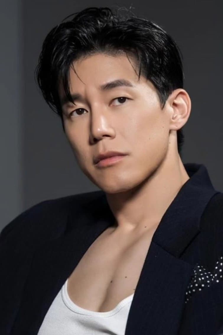 Kim Moo-yul profile