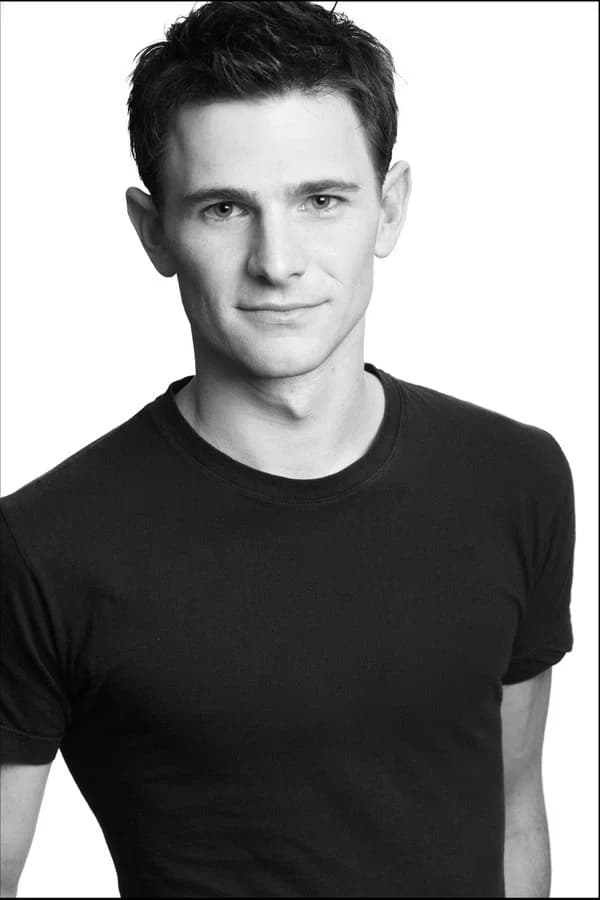 Mark Wells profile
