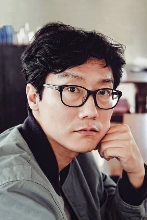 Hwang Dong-hyuk profile