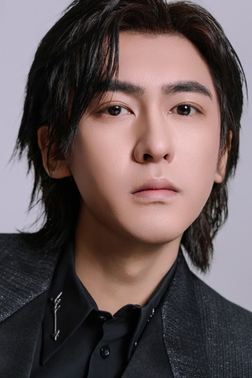 Li Baiyi profile