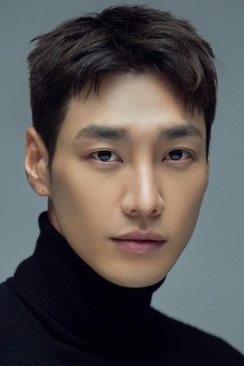 Kim Young-kwang profile