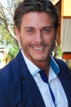 Alberto Pavón profile